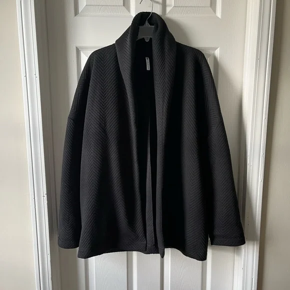 Like New!! Fabletics Open Front Black Moscow Coat Jacket - Picture 2 of 7